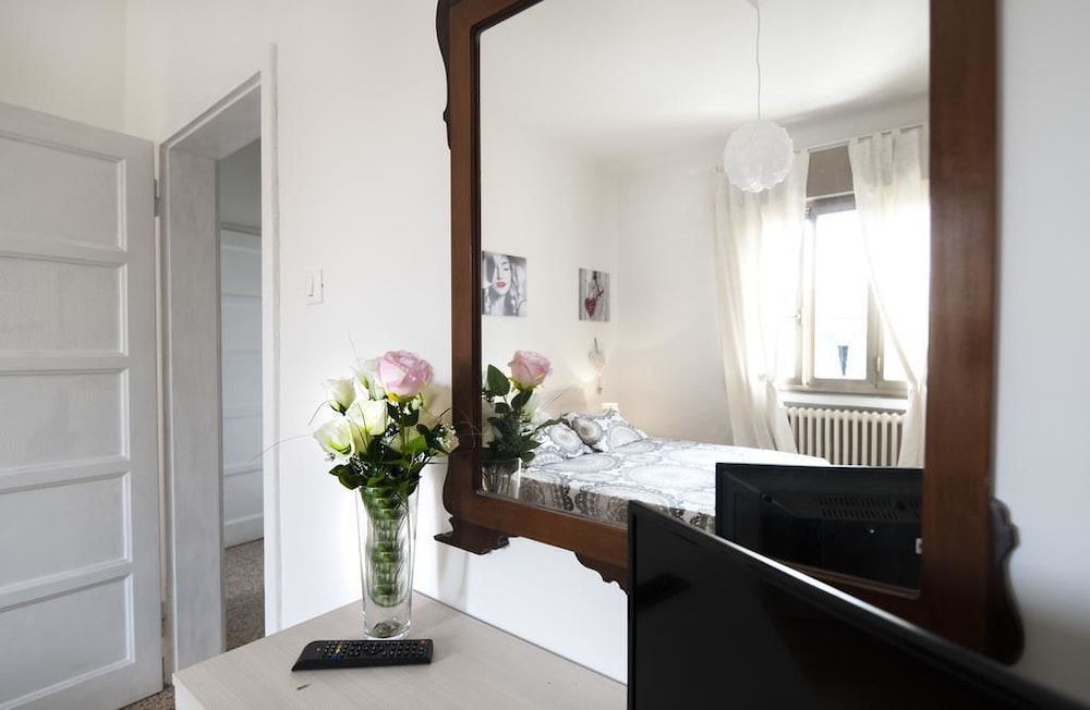 LOMBARDI APARTMENT
