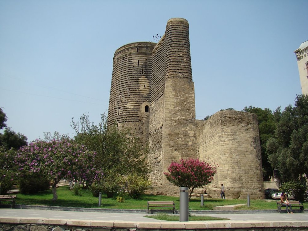 AUSTIN HOTEL BAKU