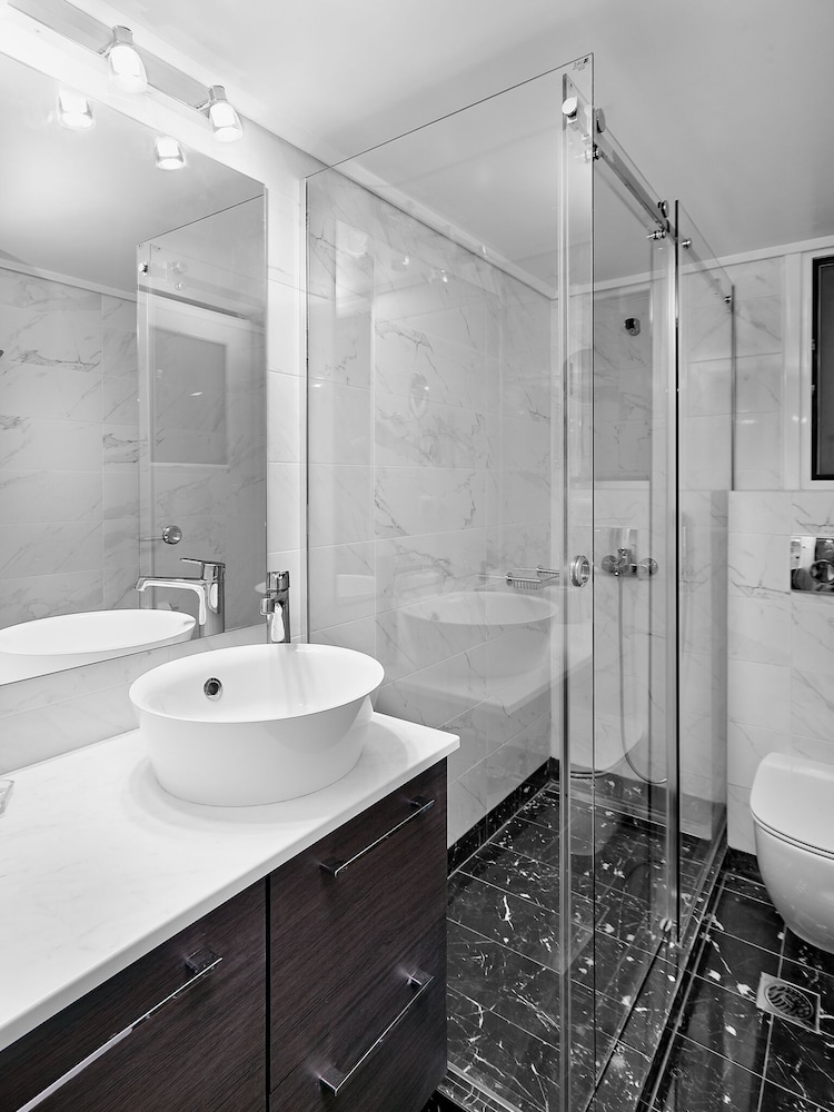 CENTRAL KOLONAKI APARTMENT