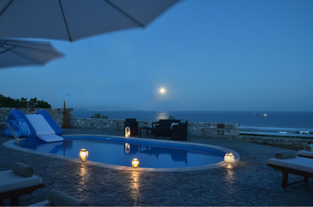 MASTIHA VILLAS