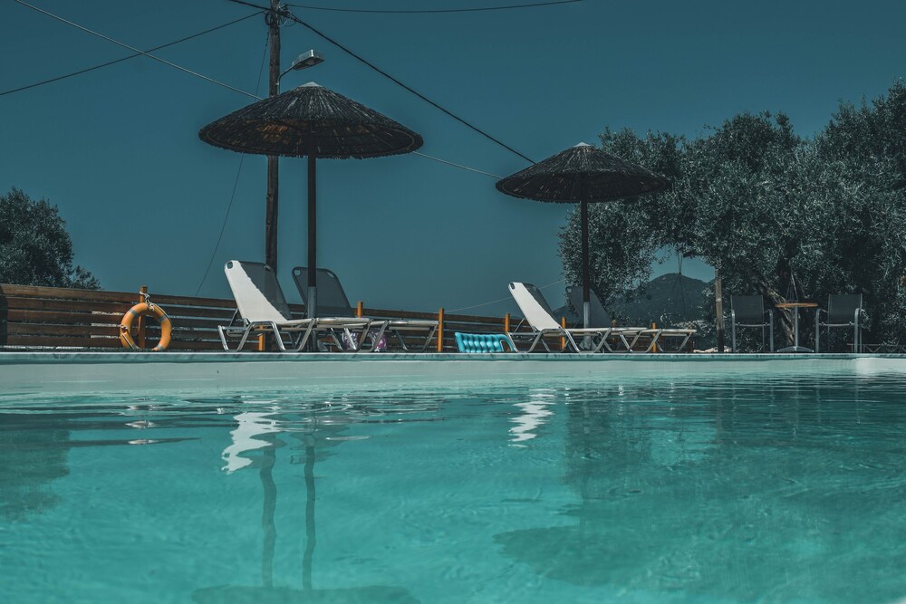 VILLA SARAI