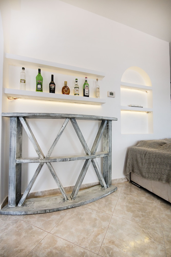 KRIOS LUXURY SUITES