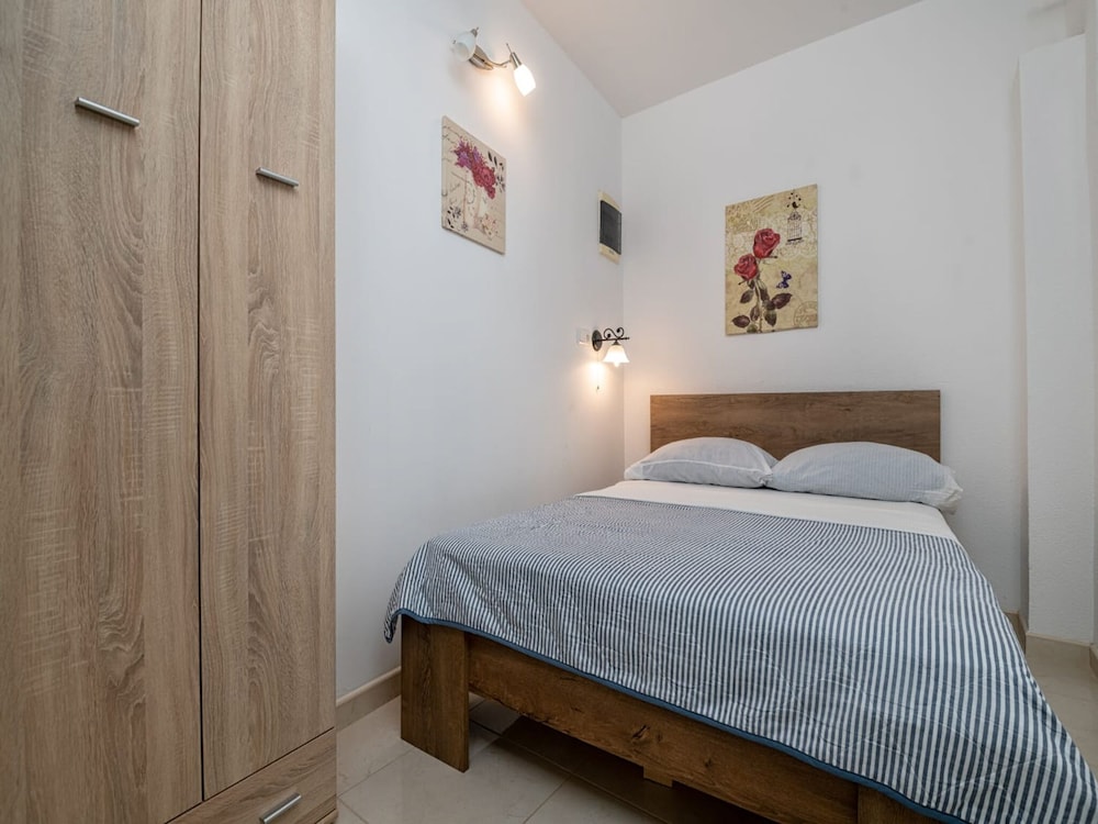 APARTMENTS VILLADOM