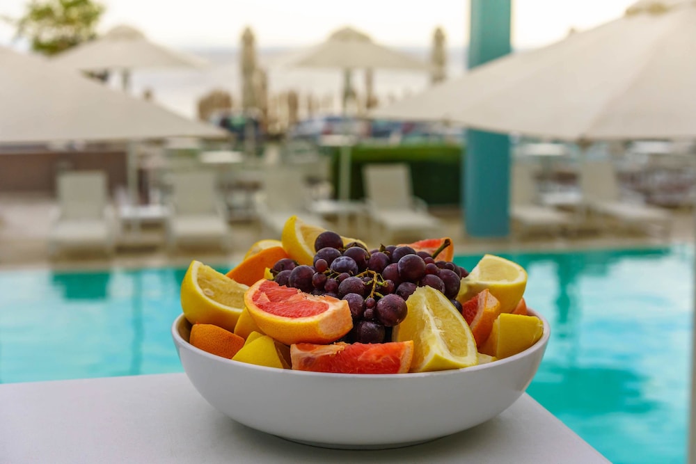 CRONWELL RESORT SERMILIA