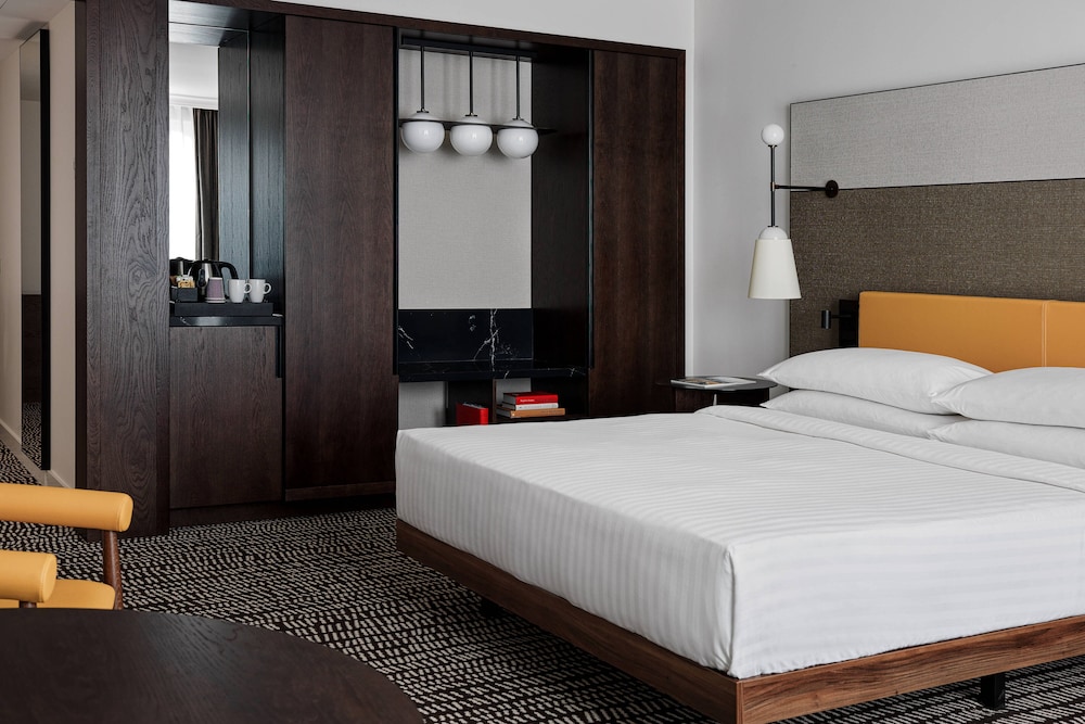 MARRIOTT