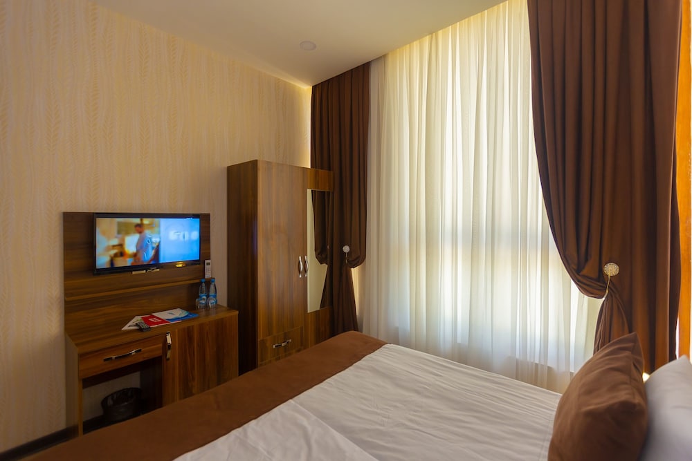 ISTANBUL GOLD BAKU HOTEL