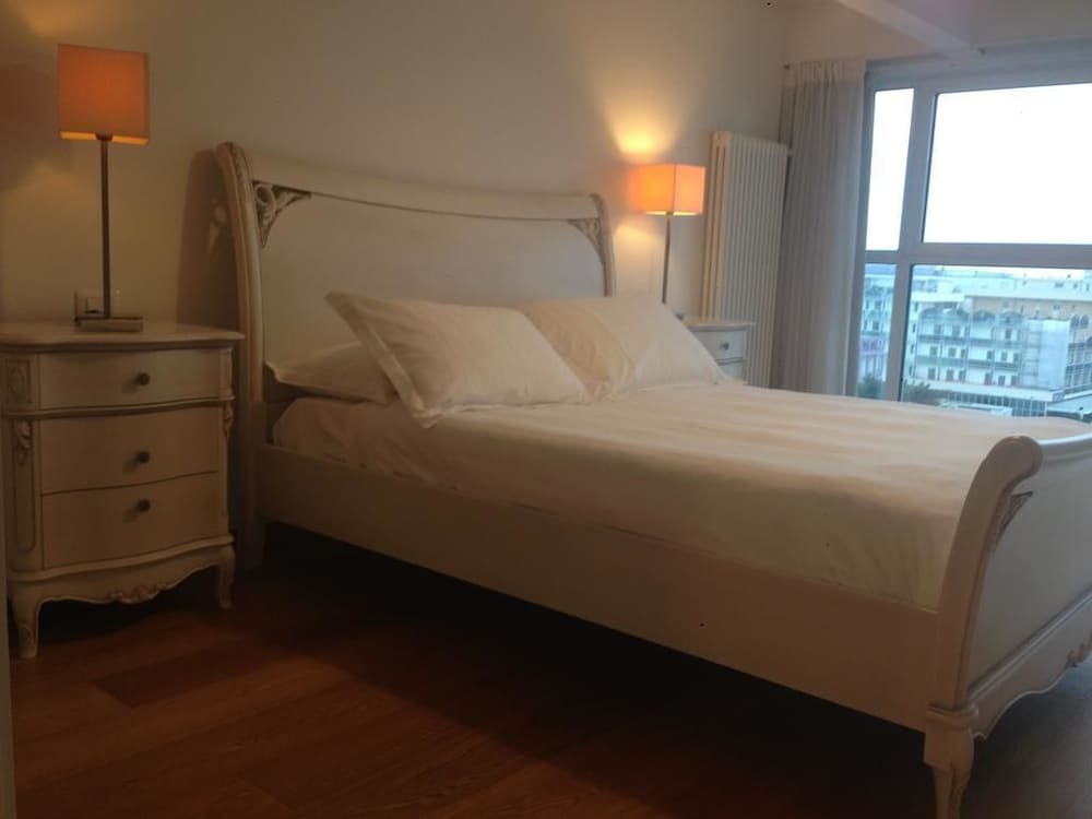 ARTIS APARTMENT