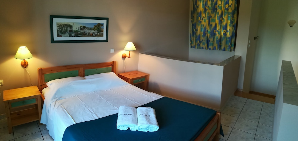 LAKONIA BAY - APARTMENTS