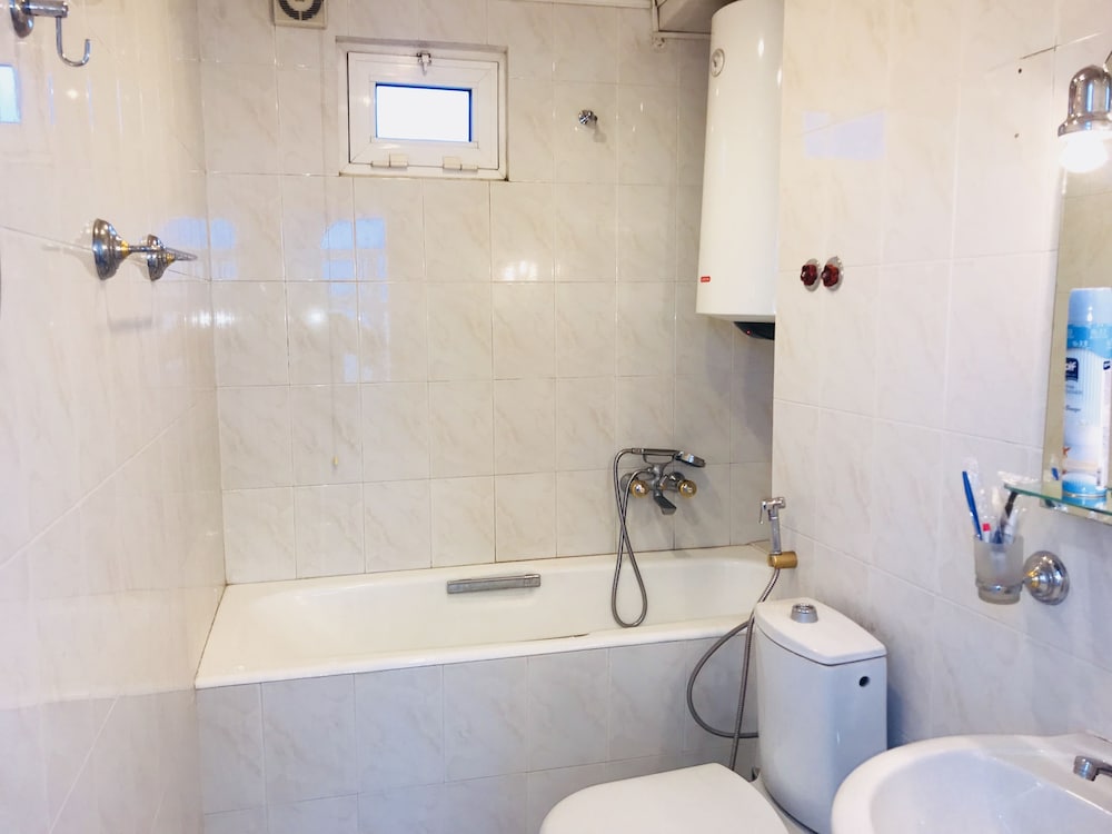 CHECK-IN APARTMENTS IN THE OLD CITY