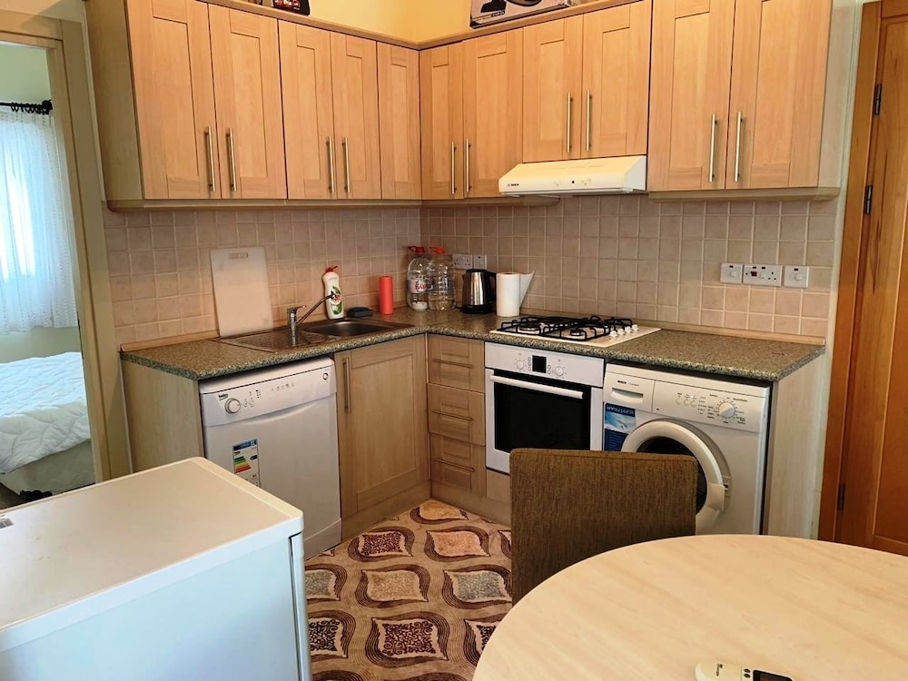 BEGONVILLA COURT BLOCK 1 APARTMENT 14