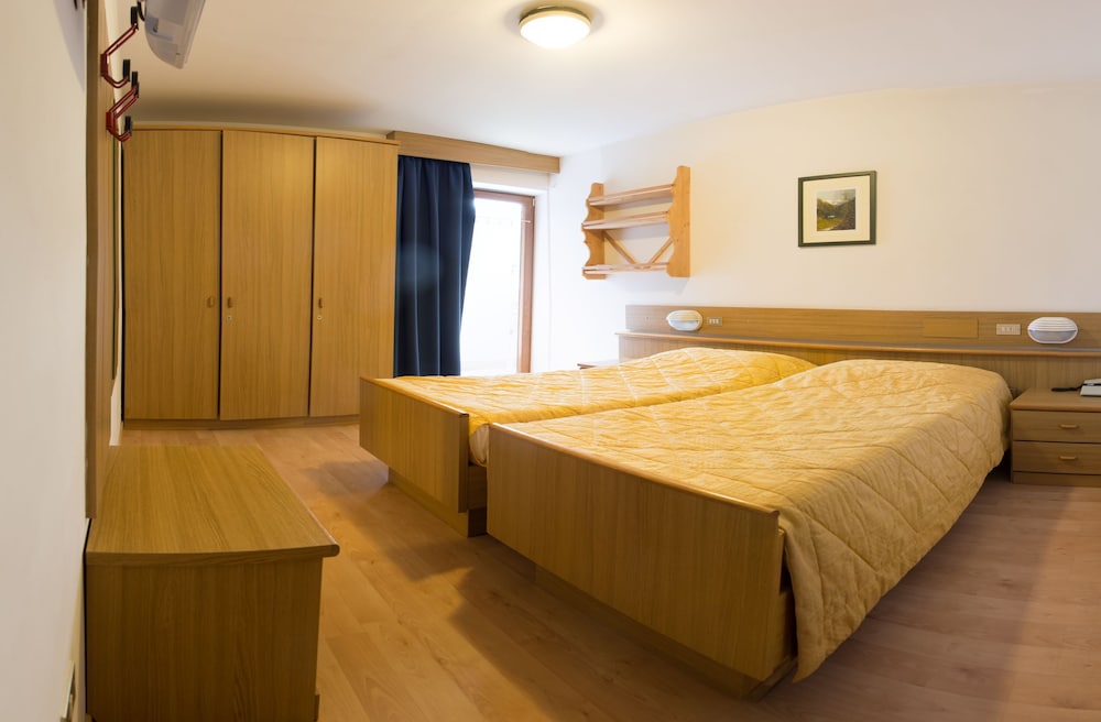HOTEL LA MONTANARA