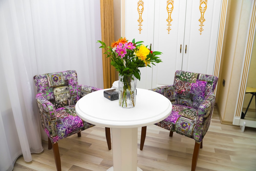 WHITE BOUTIQUE BAKU HOTEL