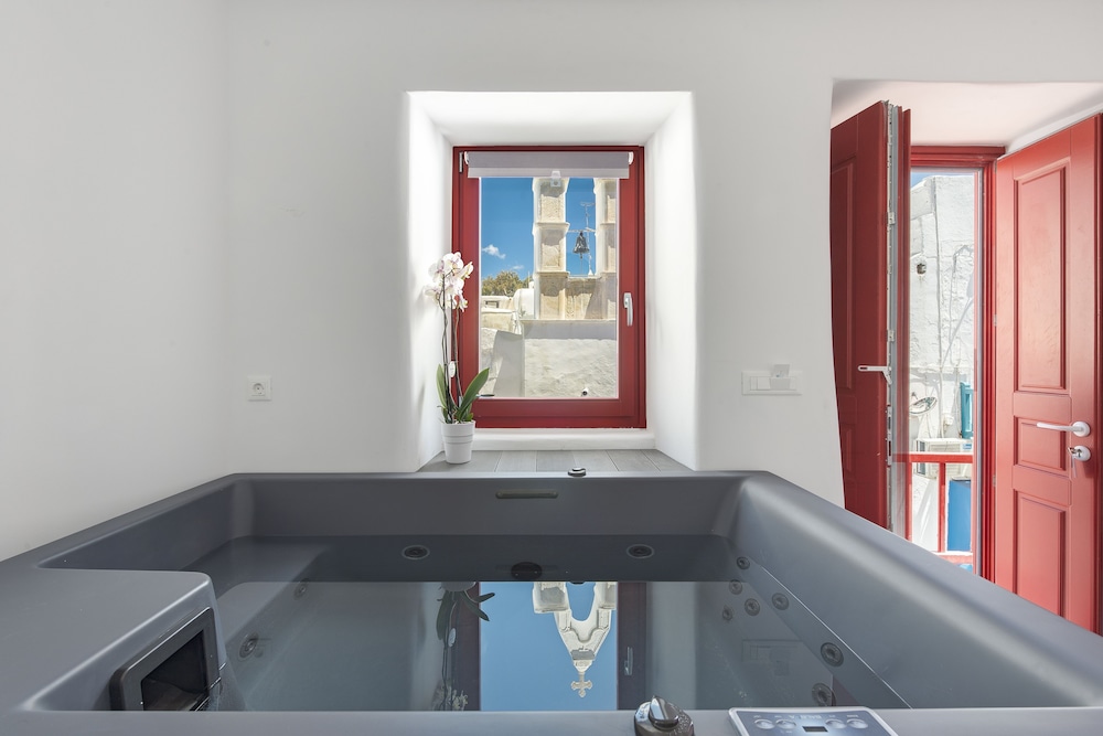 LITTLE VENICE VILLAS - PART OF LITTLE VENICE SUITES - ADULTS ONLY
