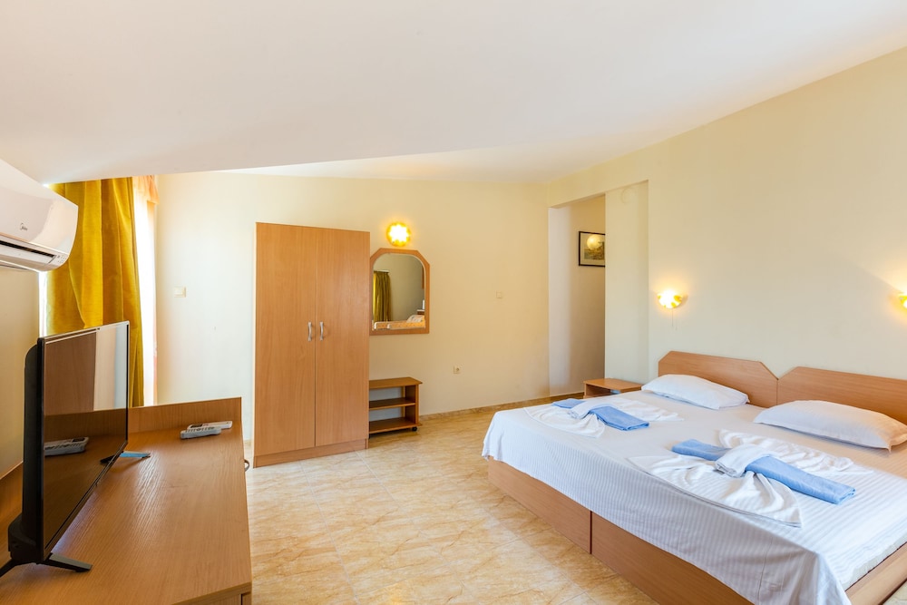 FAMILY STUDIO IN DAFINKA GUEST HOUSE