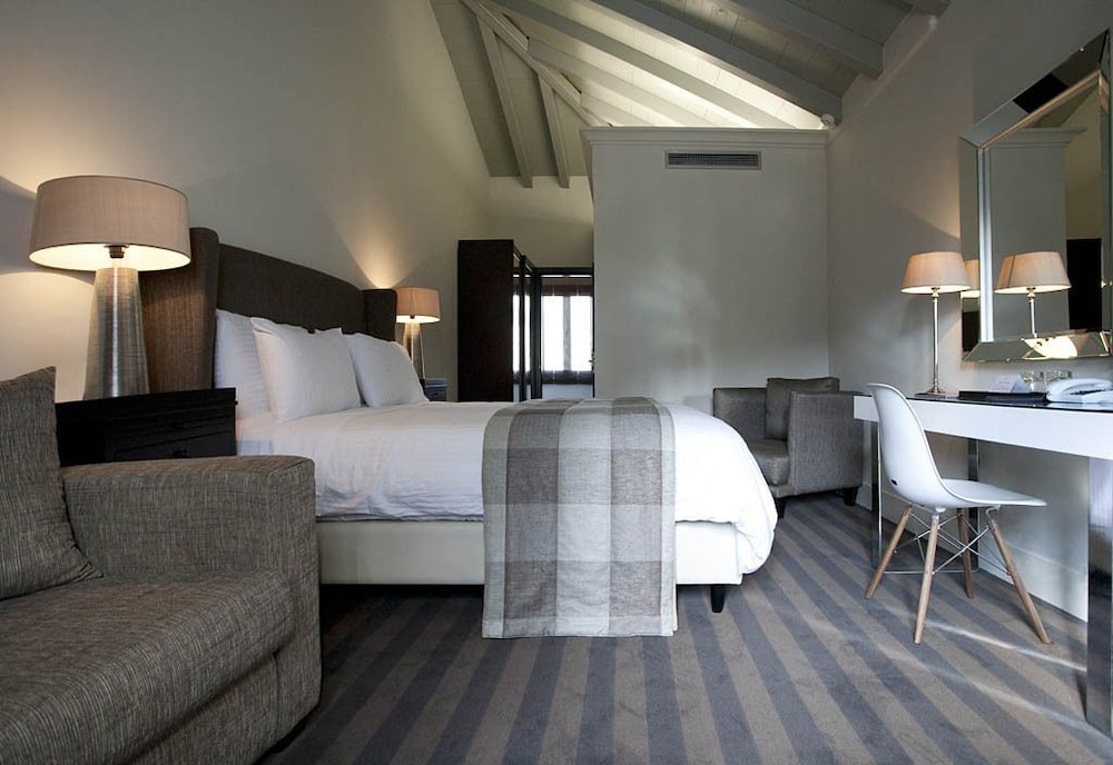 DESPOTIKO HOTEL