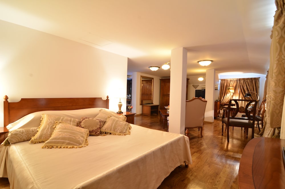 SCALA BOUTIQUE HOTEL