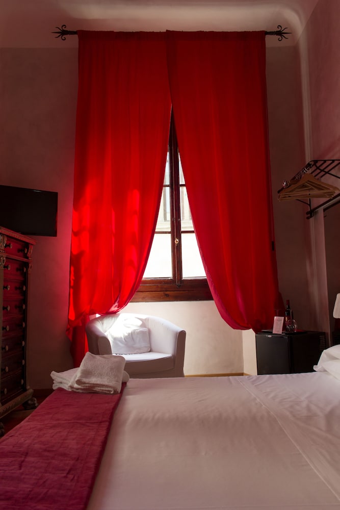 N4U GUEST HOUSE