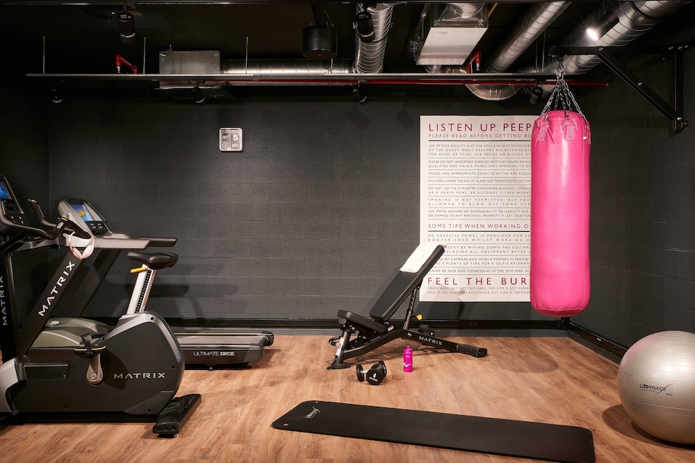 MOXY BRUSSELS CITY CENTER