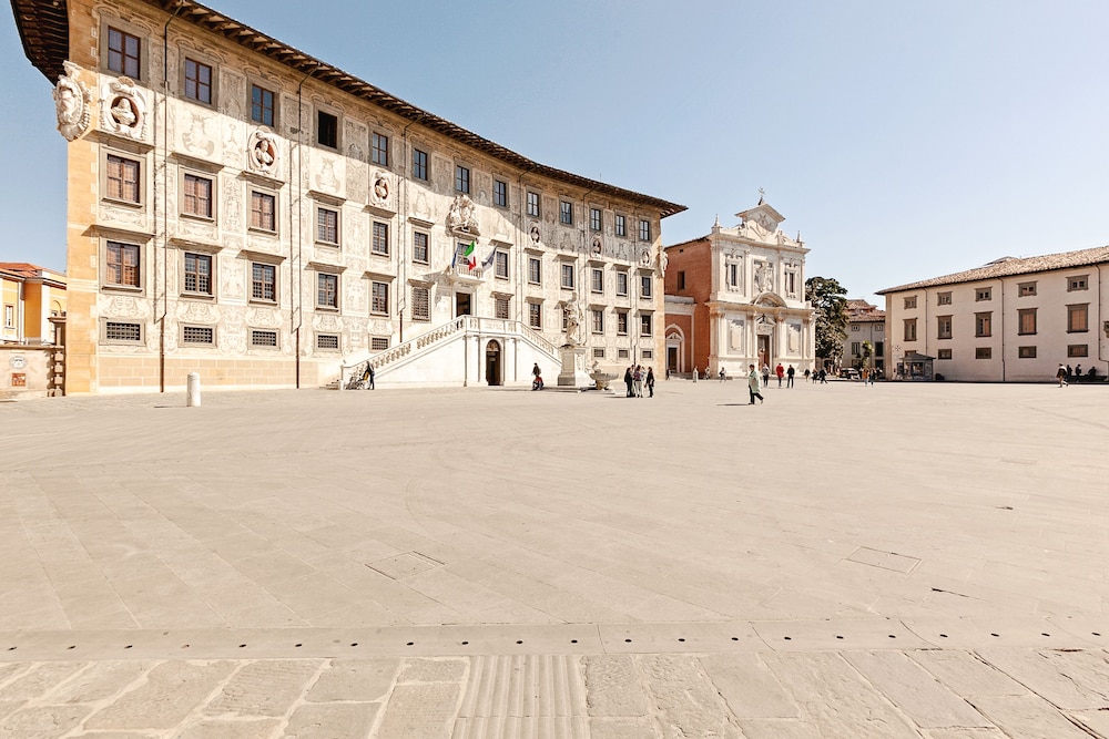 PIAZZA DEI MIRACOLI FLAT