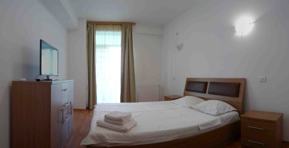 APART HOLIDAY SUMMERLAND MAMAIA