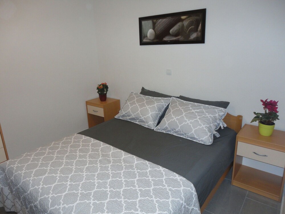 ADORABLE APARTMENT WITH TERRACE AND BEAUTIFUL SEA VIEW.NEAR THE SEA BA