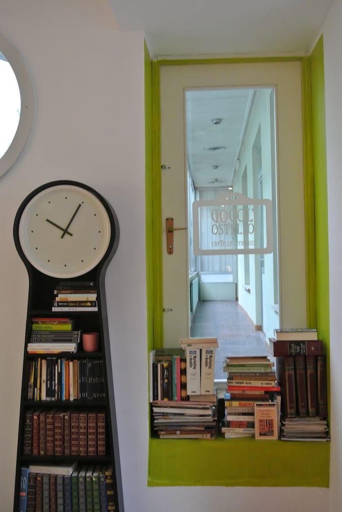 GOGOL'OSTELLO & CAFFE LETTERARIO