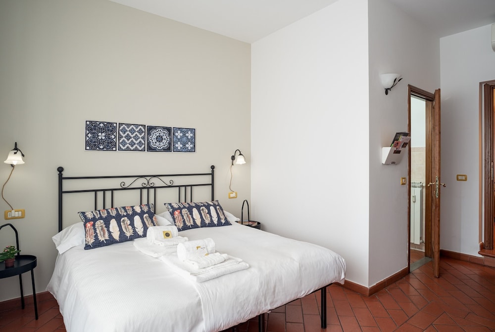 ANTICA POSTA BED & BREAKFAST