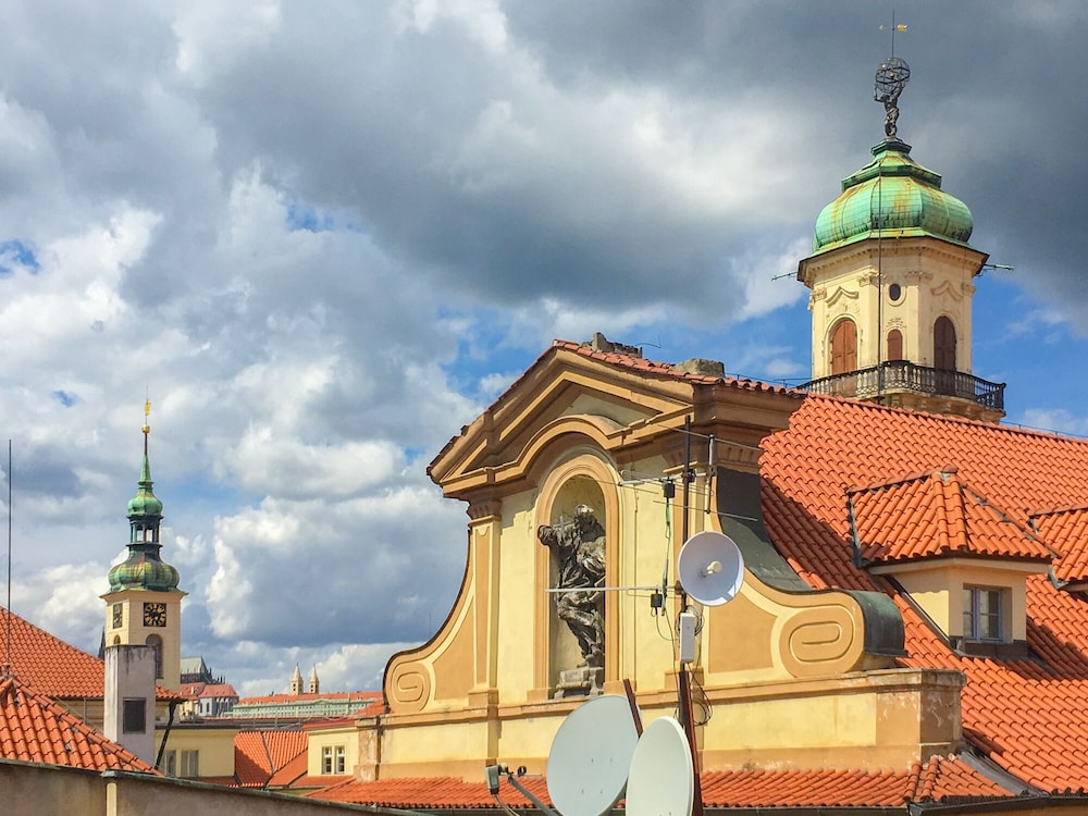 INCREDIBLE 2BR LOFT IN HEART OF PRAGUE