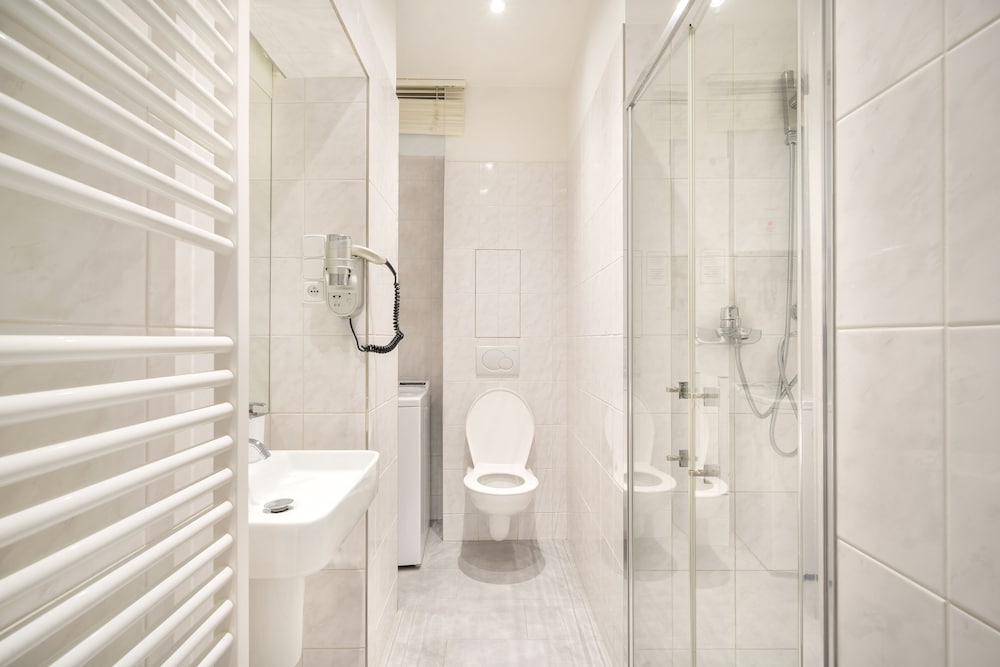OLD TOWN SQUARE PREMIUM APARTMENTS