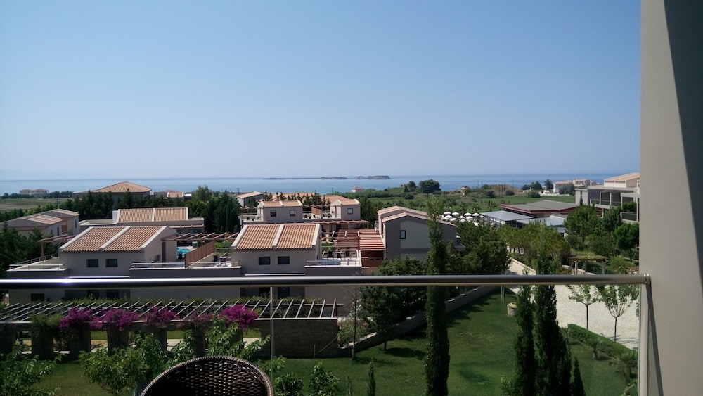 APOLLONION RESORT AND SPA
