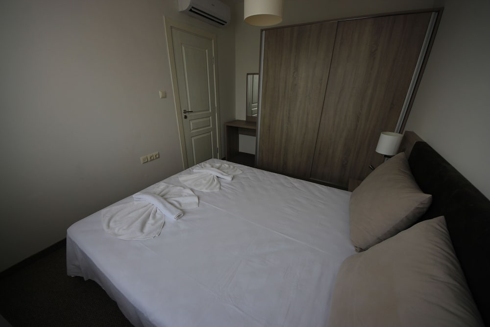 MENADA APARTMENTS IN TARSIS NOVA COMPLEX