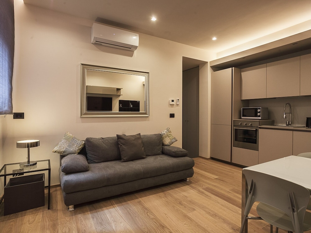 RESIDENCE RIZZOLI