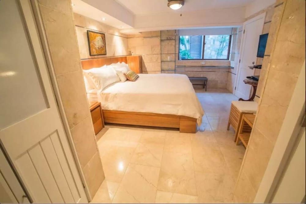 1BR ALTOS CHAVON APARTMENT BY ASVR-C1B