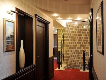 RIVIERA HOTEL