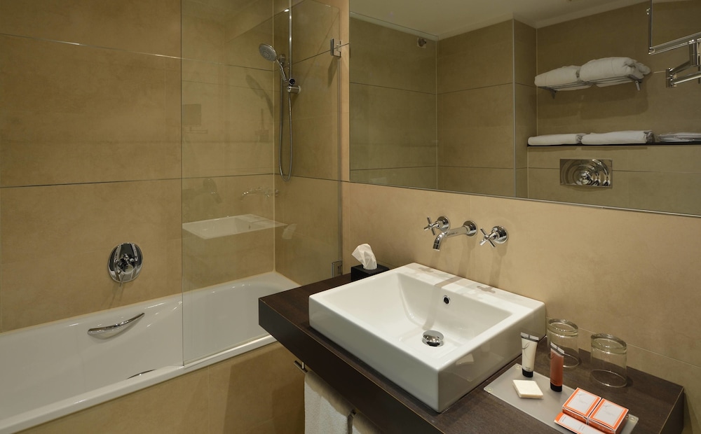 SAVHOTEL