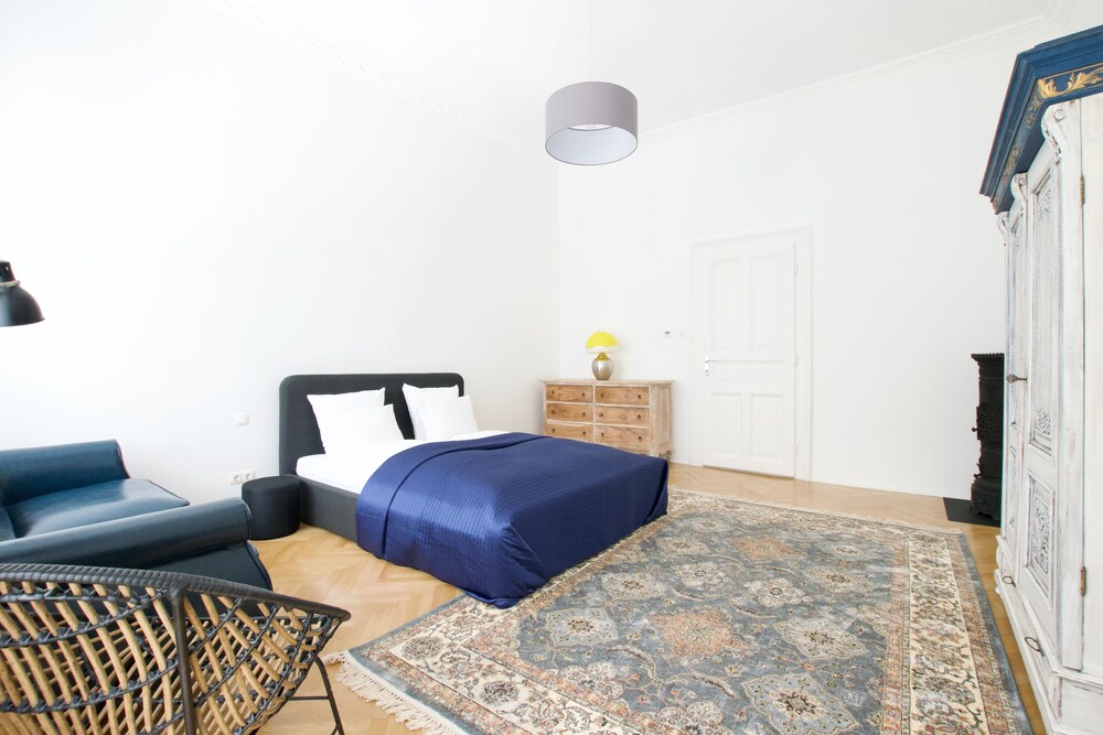 LUXURY APARTMENT BY HI5 - OKTOBER 6 STREET