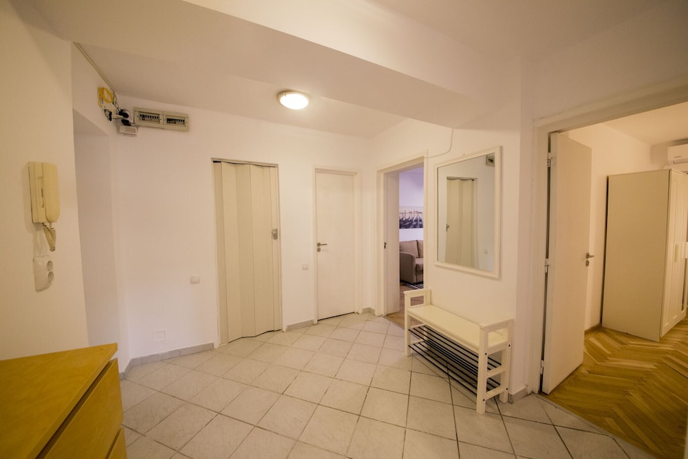 OLALA UNIRII CENTER APARTMENTS