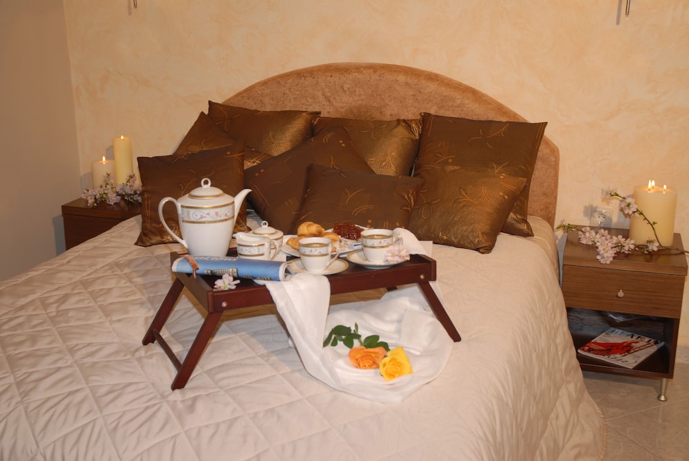 ALYKES HOTEL APARTMENTS