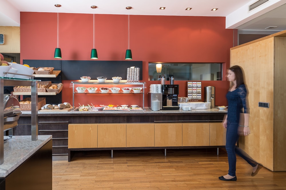 HEINHOTEL VIENNA AIRPORT