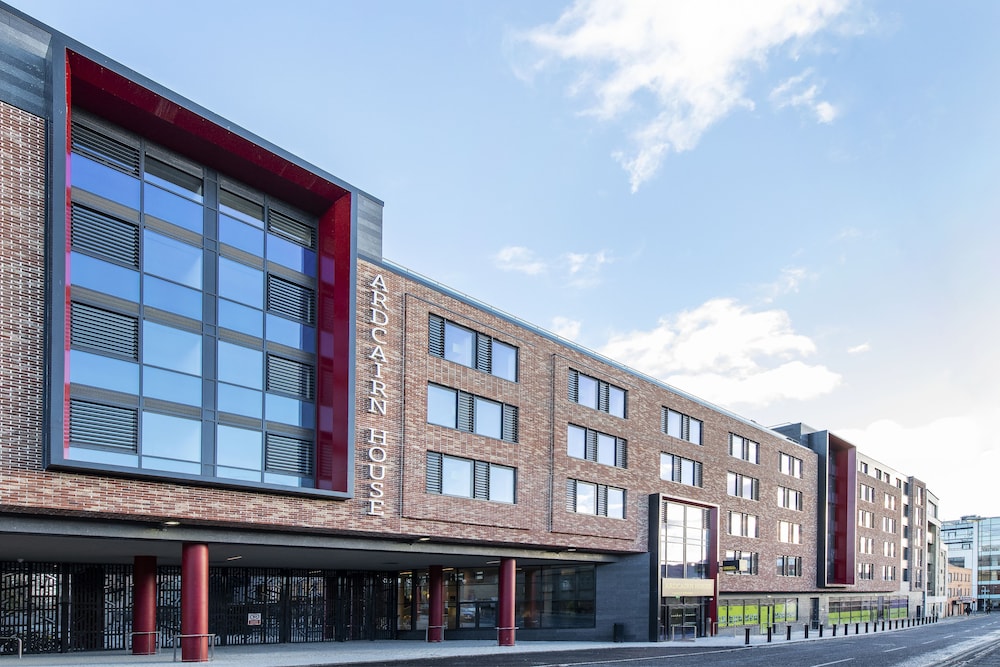 ARRAN QUAY - ARDCAIRN HOUSE - CAMPUS ACCOMMODATION