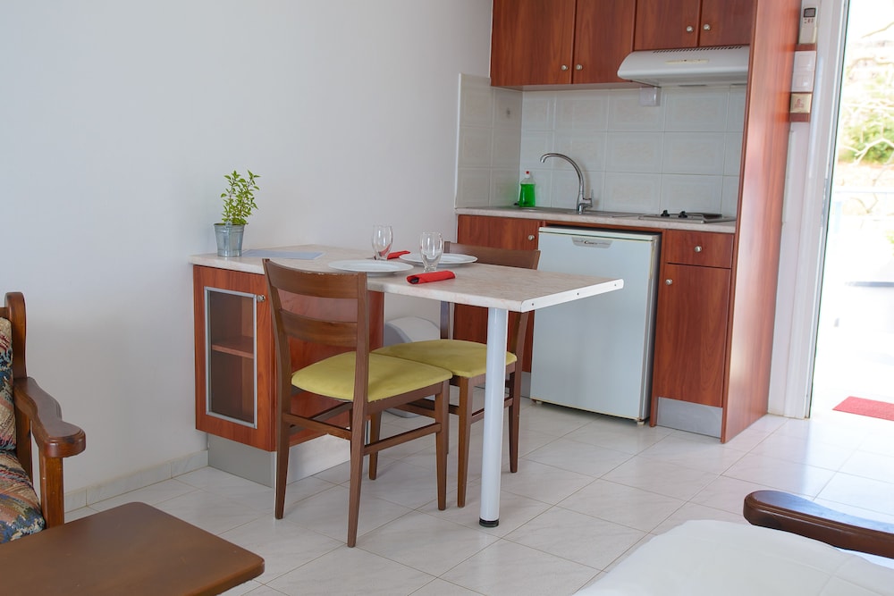 DIMITRA APARTMENT HOTEL