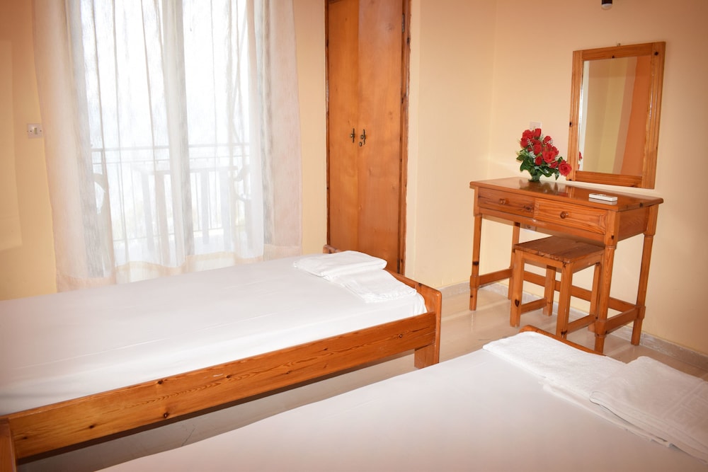 ANGELICA ROOMS AND APARTMENTS