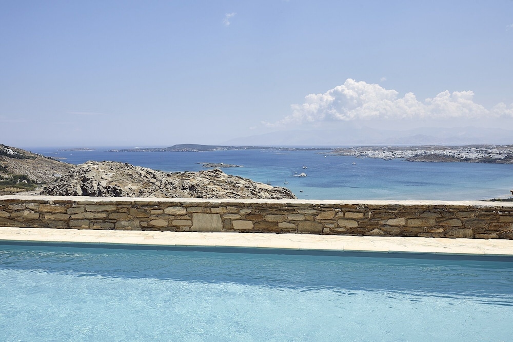 NAVY 4 BEDROOM VILLA SEA VIEW PRIVATE POOL