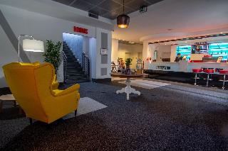 M & M HOTEL