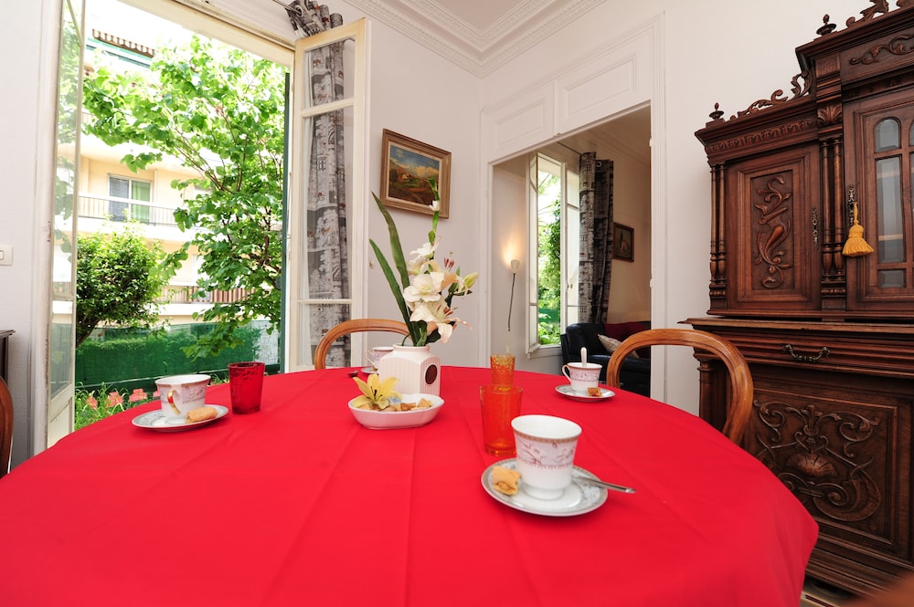 SUITE ASPHODELES FIVESTARSHOLIDAYHOUSE