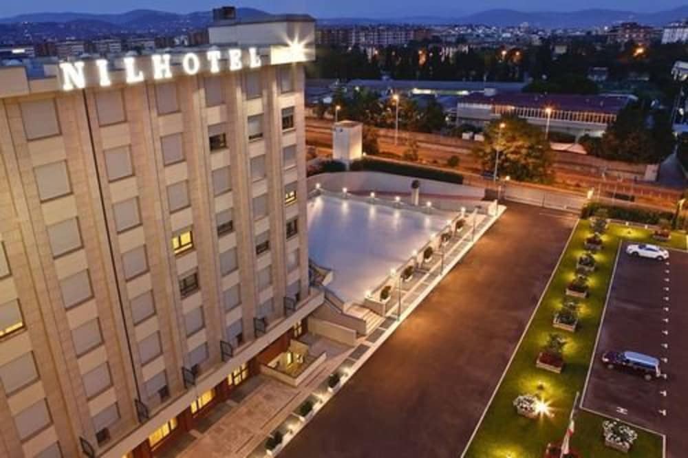 NIL HOTEL