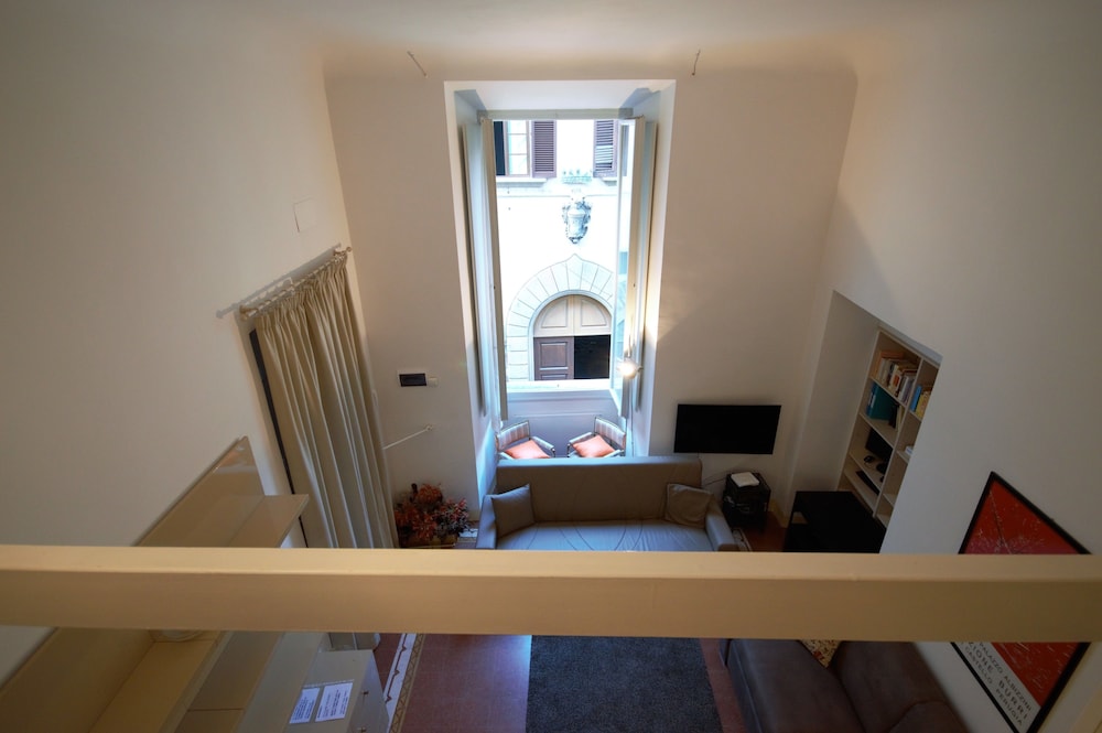 PRESTIGE HOUSE BARGELLO