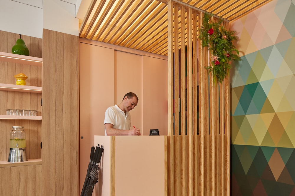 HOTEL LOCOMO