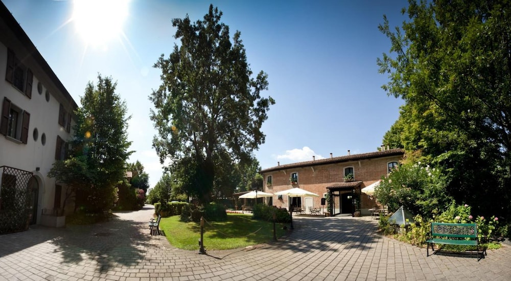 SAVOIA HOTEL COUNTRY HOUSE