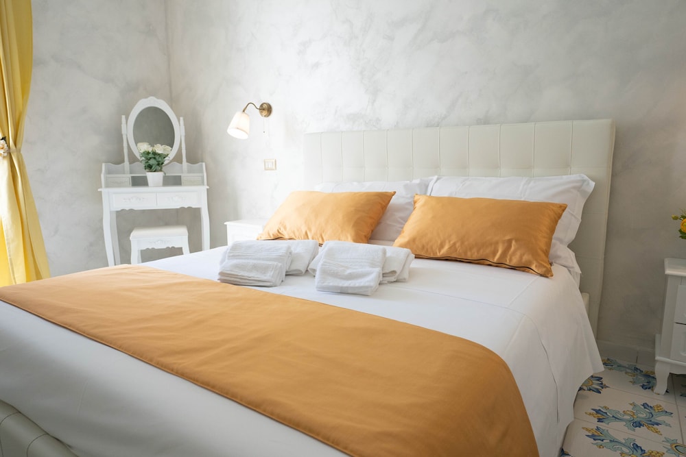 ADRICLA GUEST HOUSE